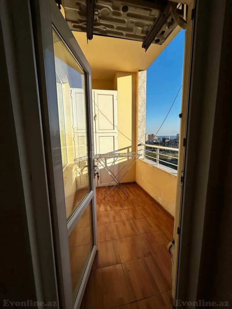 Kirayə verilir 4 otaqlı Mənzil Yeni tikili 162 m² Nərimanov r. - şəkil 19