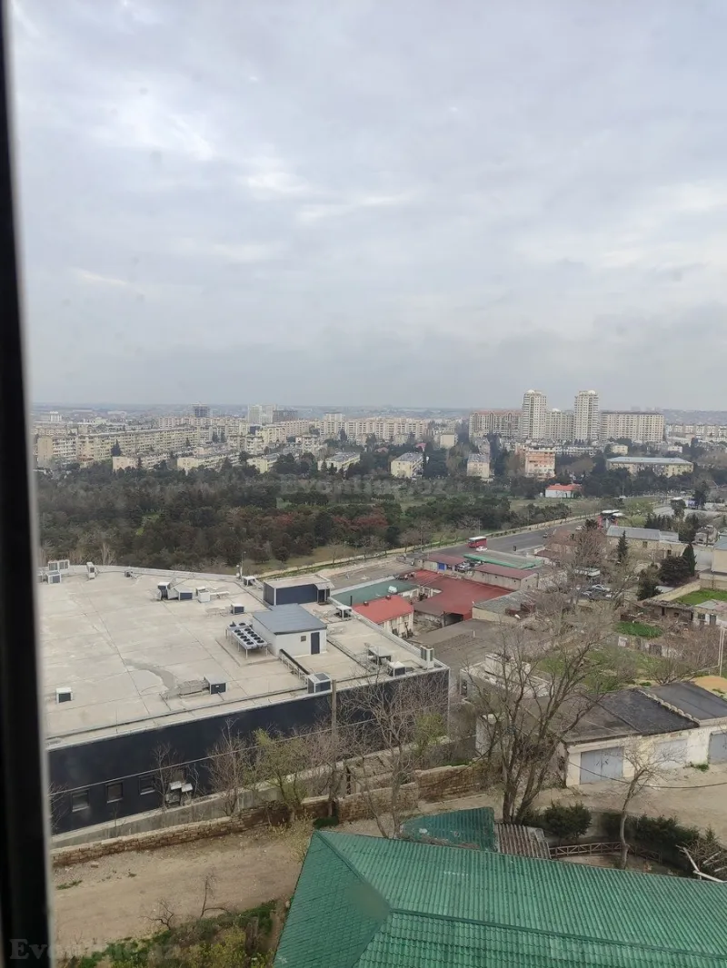 Satılır 4 otaqlı Mənzil Köhnə tikili 105 m² Neftçilər m. - şəkil 13