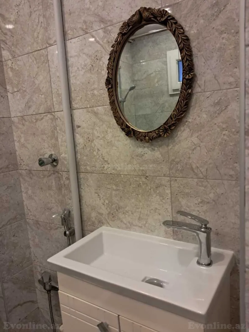 Satılır 2 otaqlı Mənzil Köhnə tikili 75 m² İçərişəhər m. - şəkil 9