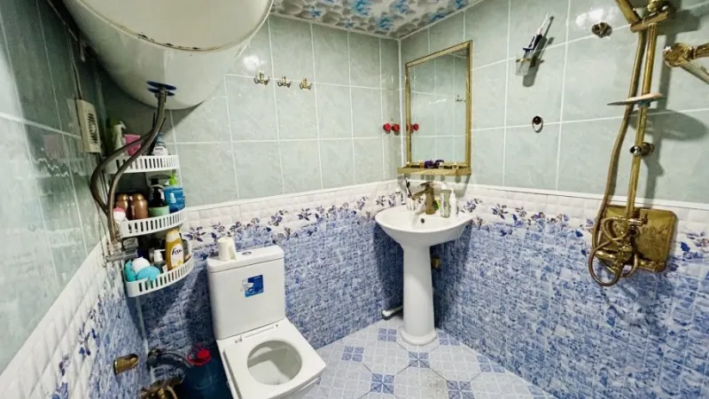 Satılır 3 otaqlı Mənzil Köhnə tikili 71 m² Binəqədi r. - şəkil 2