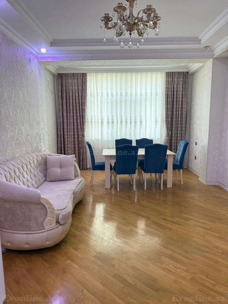 Bakı, Nəsimi r., Memar Əcəmi m., 4-cü mikrorayonda 3 otaqlı mənzil kirayə verilir