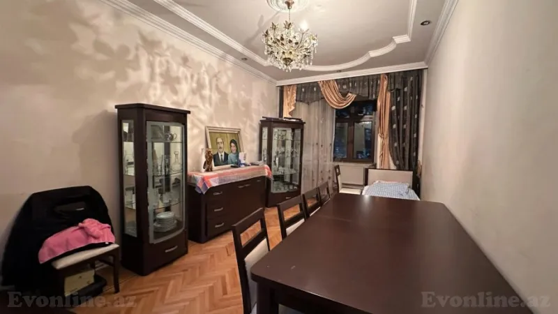 Satılır 4 otaqlı Mənzil Köhnə tikili 110 m² Nərimanov r. - şəkil 4