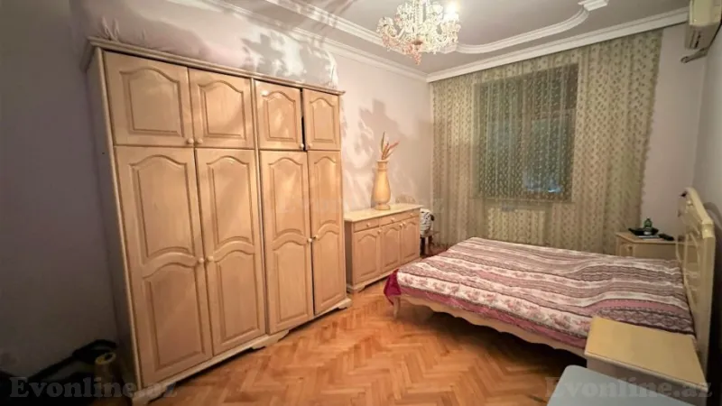 Satılır 4 otaqlı Mənzil Köhnə tikili 110 m² Nərimanov r. - şəkil 6