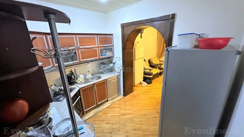 Satılır 4 otaqlı Mənzil Köhnə tikili 110 m² Nərimanov r. - şəkil 9