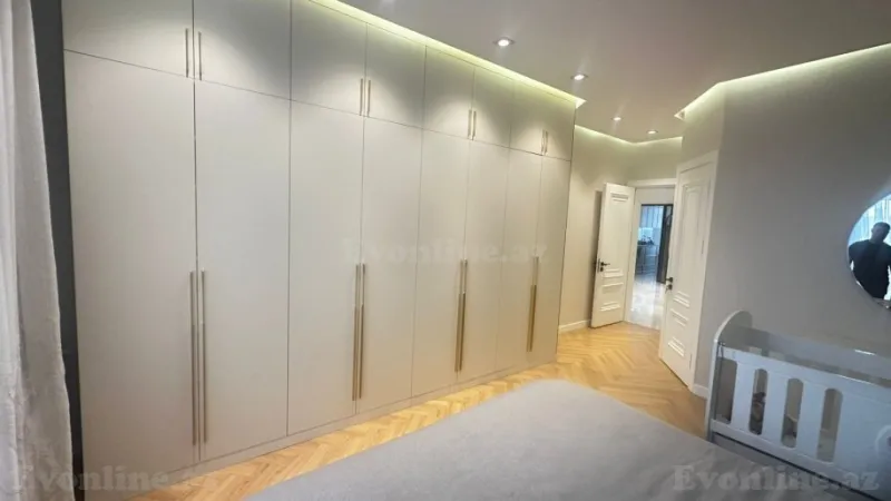 Satılır 3 otaqlı Mənzil Yeni tikili 160 m² 8 Noyabr m. - şəkil 3