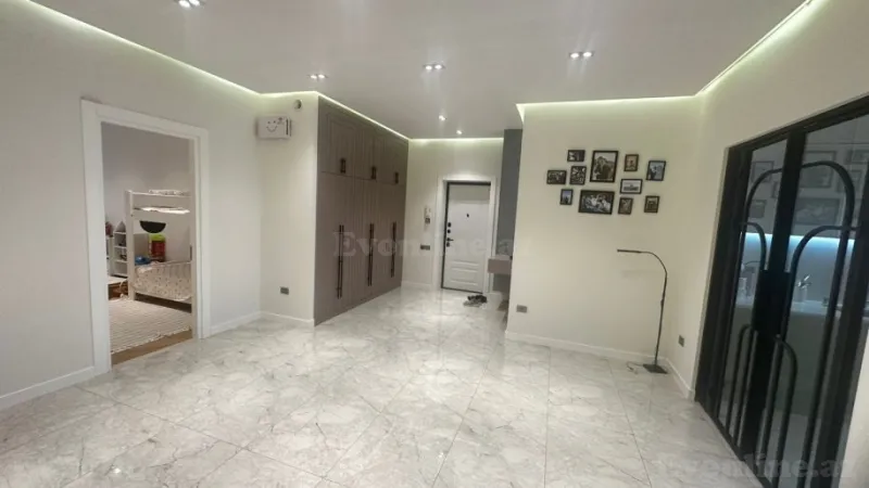 Satılır 3 otaqlı Mənzil Yeni tikili 160 m² 8 Noyabr m. - şəkil 19