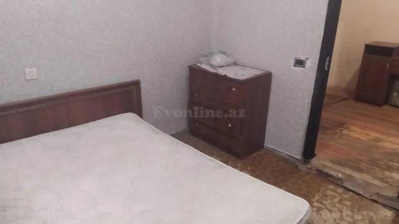 Satılır 3 otaqlı Mənzil Köhnə tikili 70 m² Xalqlar Dostluğu m. - şəkil 4