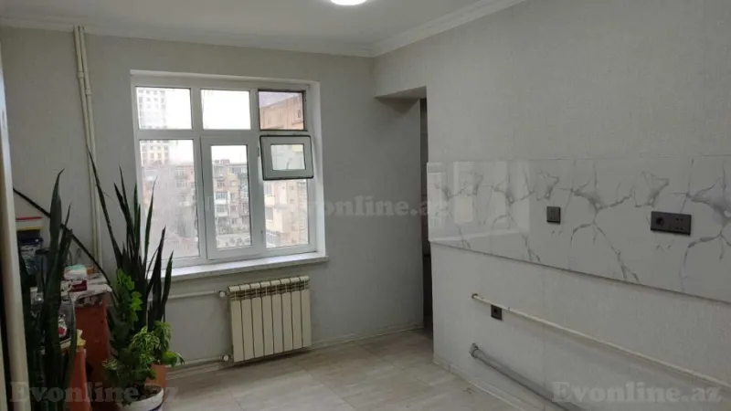 Satılır 4 otaqlı Mənzil Köhnə tikili 105 m² Neftçilər m. - şəkil 7