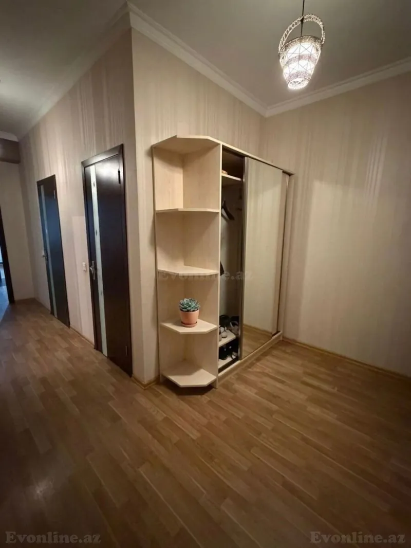 Satılır 2 otaqlı Mənzil Yeni tikili 105 m² İnşaatçılar m. - şəkil 3