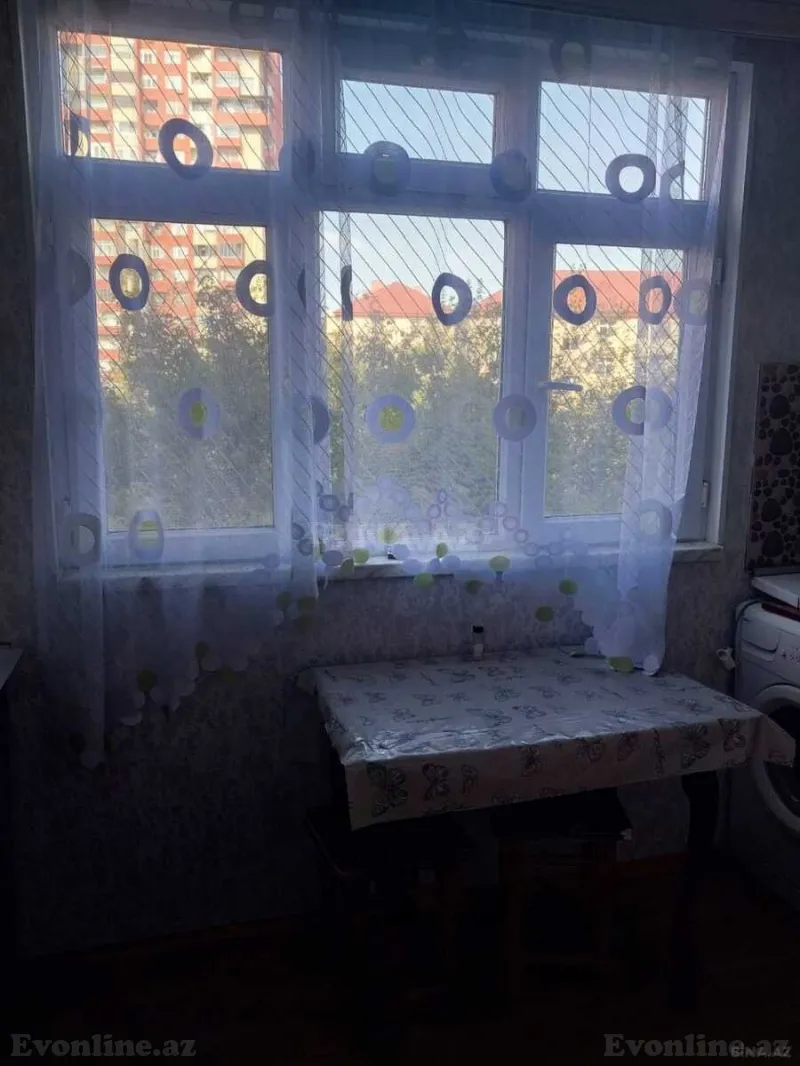 Kirayə verilir 3 otaqlı Mənzil Köhnə tikili 60 m² Neftçilər m. - şəkil 8