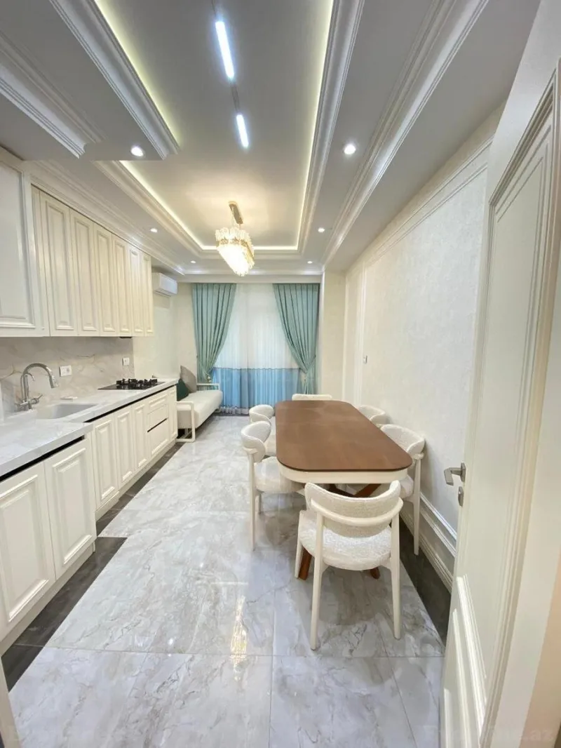 Kirayə verilir 2 otaqlı Mənzil Yeni tikili 70 m² Gənclik m. - şəkil 2