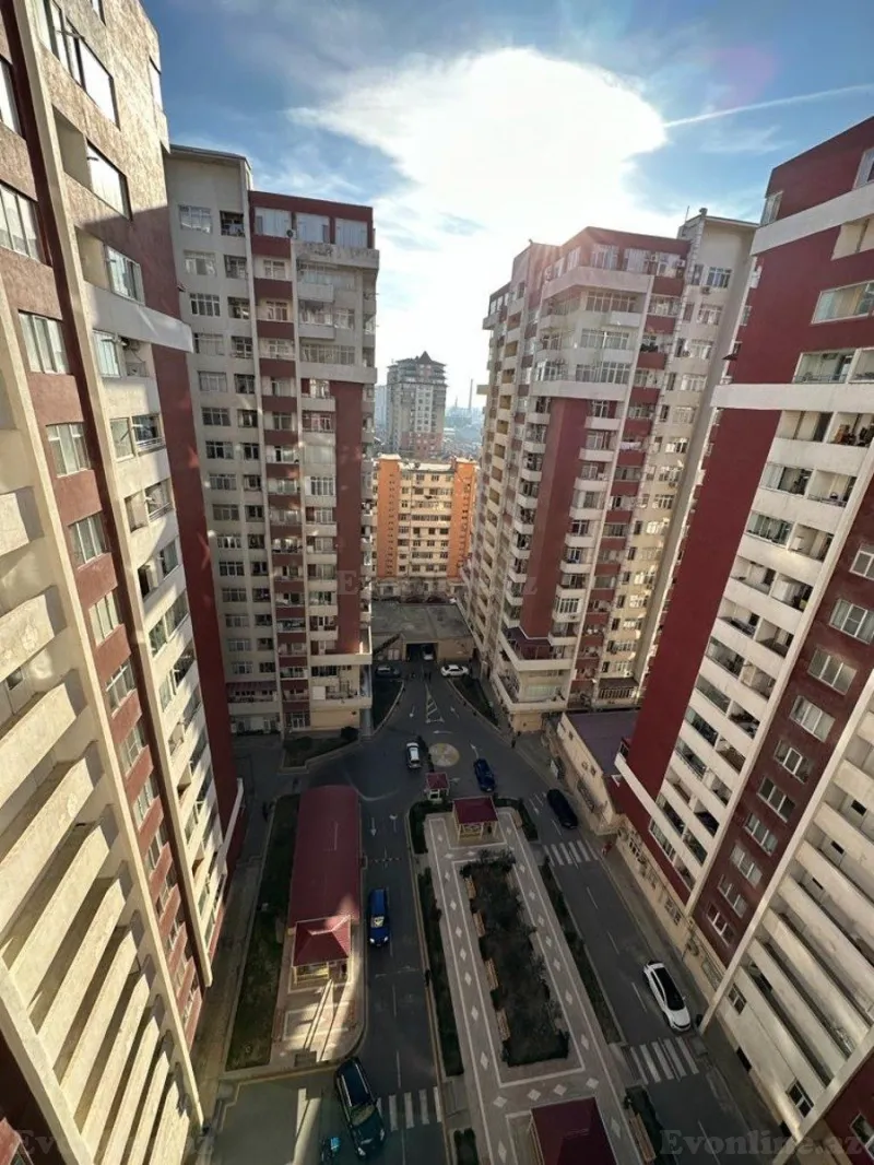 Satılır 3 otaqlı Mənzil Yeni tikili 135 m² Qara Qarayev m. - şəkil 6