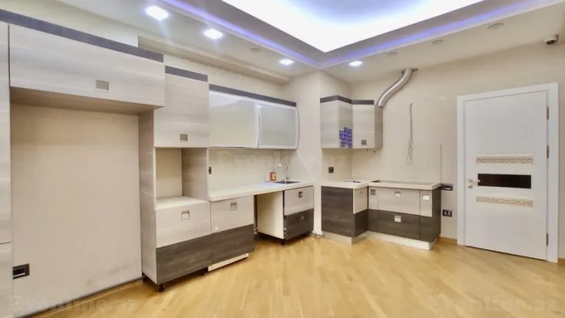 Satılır 3 otaqlı Mənzil Yeni tikili 135 m² Qara Qarayev m. - şəkil 22