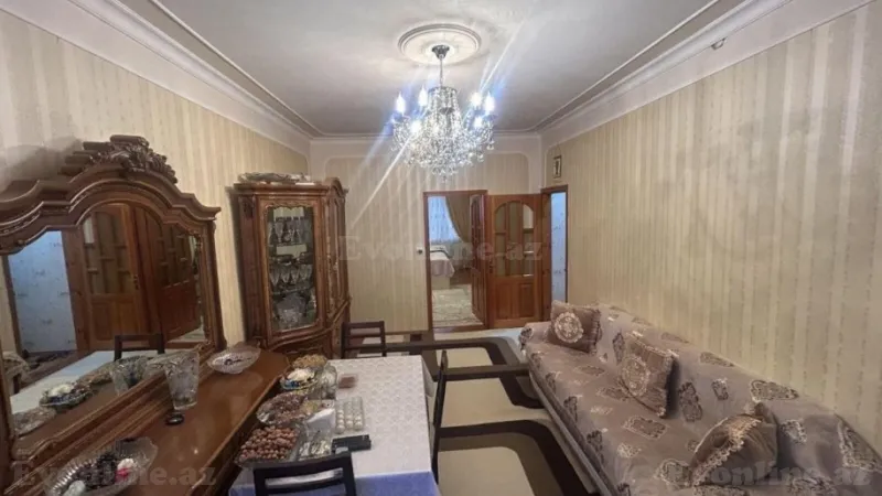 Satılır 2 otaqlı Mənzil Köhnə tikili 58 m² Memar Əcəmi m. - şəkil 2