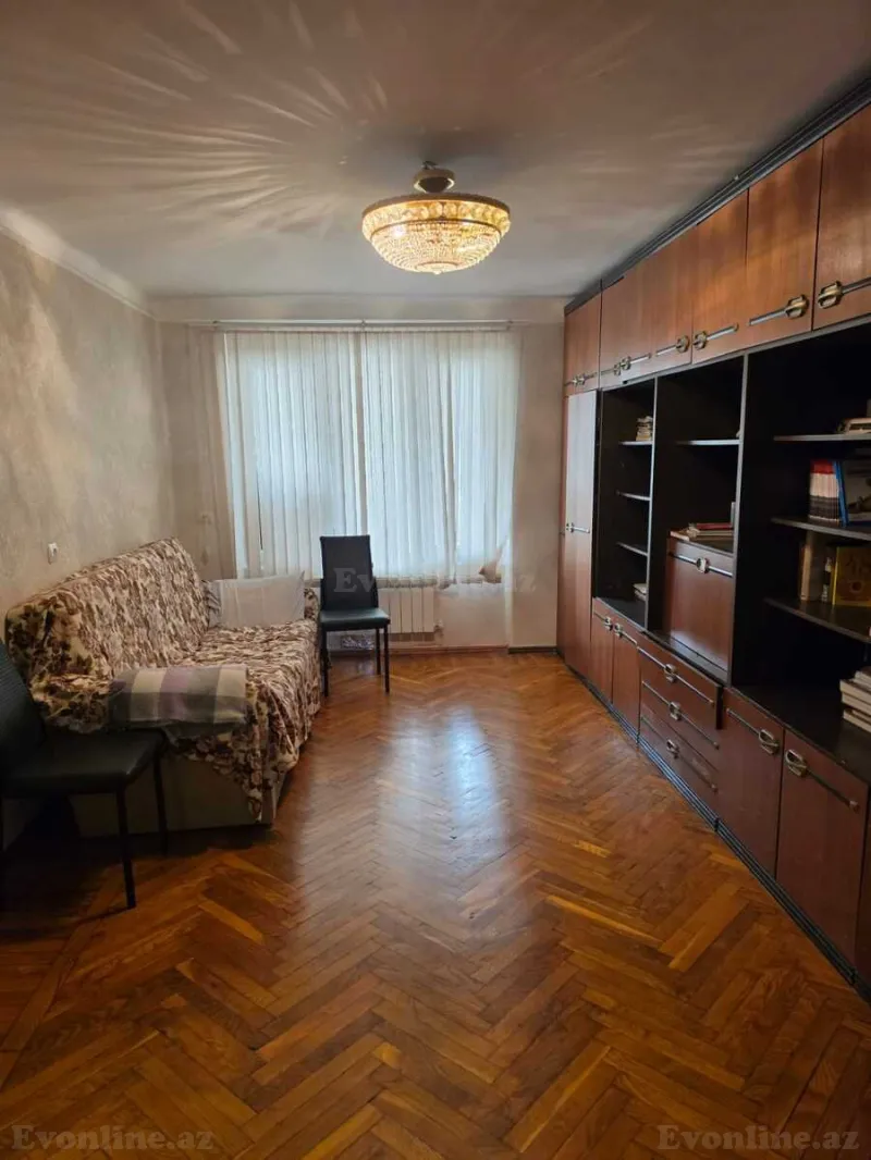 Satılır 3 otaqlı Mənzil Köhnə tikili 70 m² Elmlər Akademiyası m. - şəkil 3