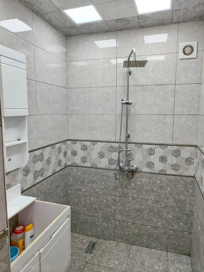 Satılır 4 otaqlı Mənzil Köhnə tikili 105 m² Neftçilər m. - şəkil 12