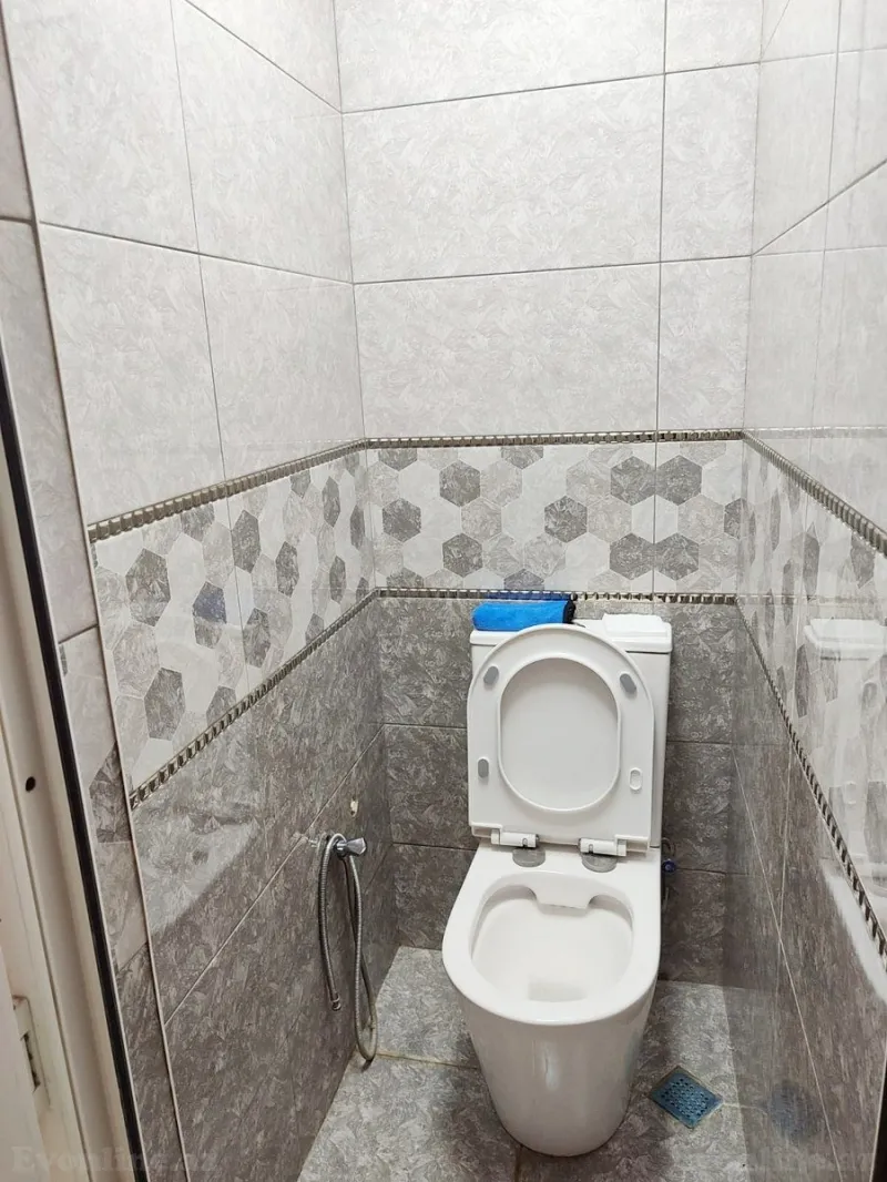 Satılır 4 otaqlı Mənzil Köhnə tikili 105 m² Neftçilər m. - şəkil 13