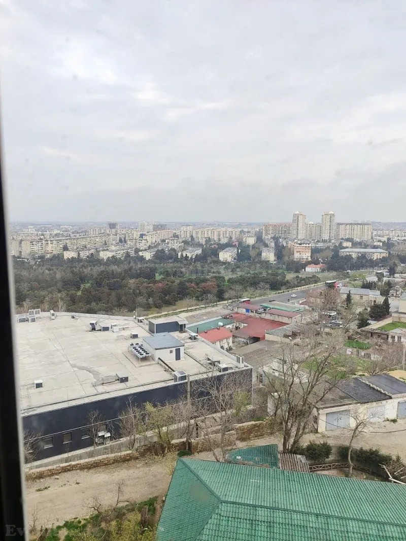 Satılır 4 otaqlı Mənzil Köhnə tikili 105 m² Neftçilər m. - şəkil 16