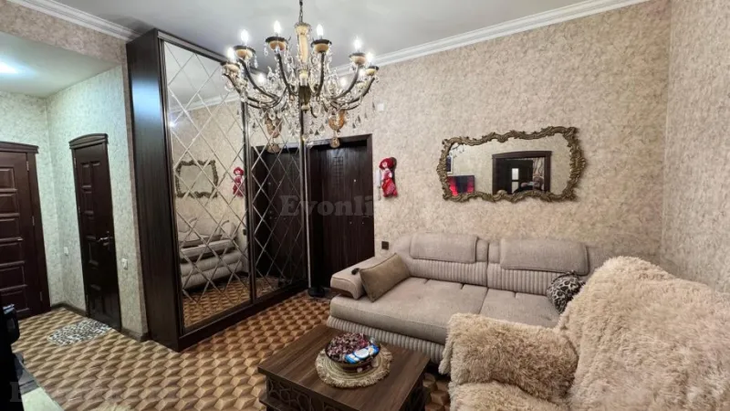 Satılır 2 otaqlı Mənzil Yeni tikili 80 m² 7-ci mikrorayon - şəkil 15