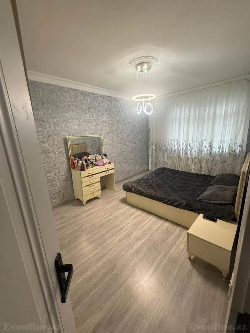 Satılır 3 otaqlı Mənzil Köhnə tikili 75 m² Memar Əcəmi m. - şəkil 4