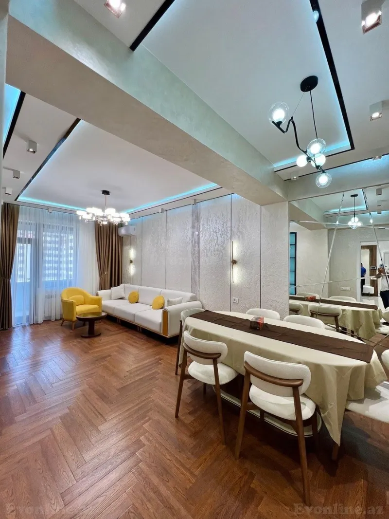 Satılır 3 otaqlı Mənzil Yeni tikili 137 m² 28 May m. - şəkil 2