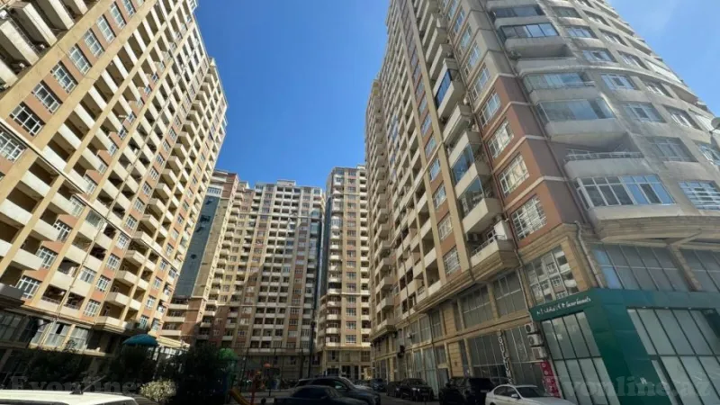 Kirayə verilir 2 otaqlı Mənzil Yeni tikili 100 m² Xətai m.