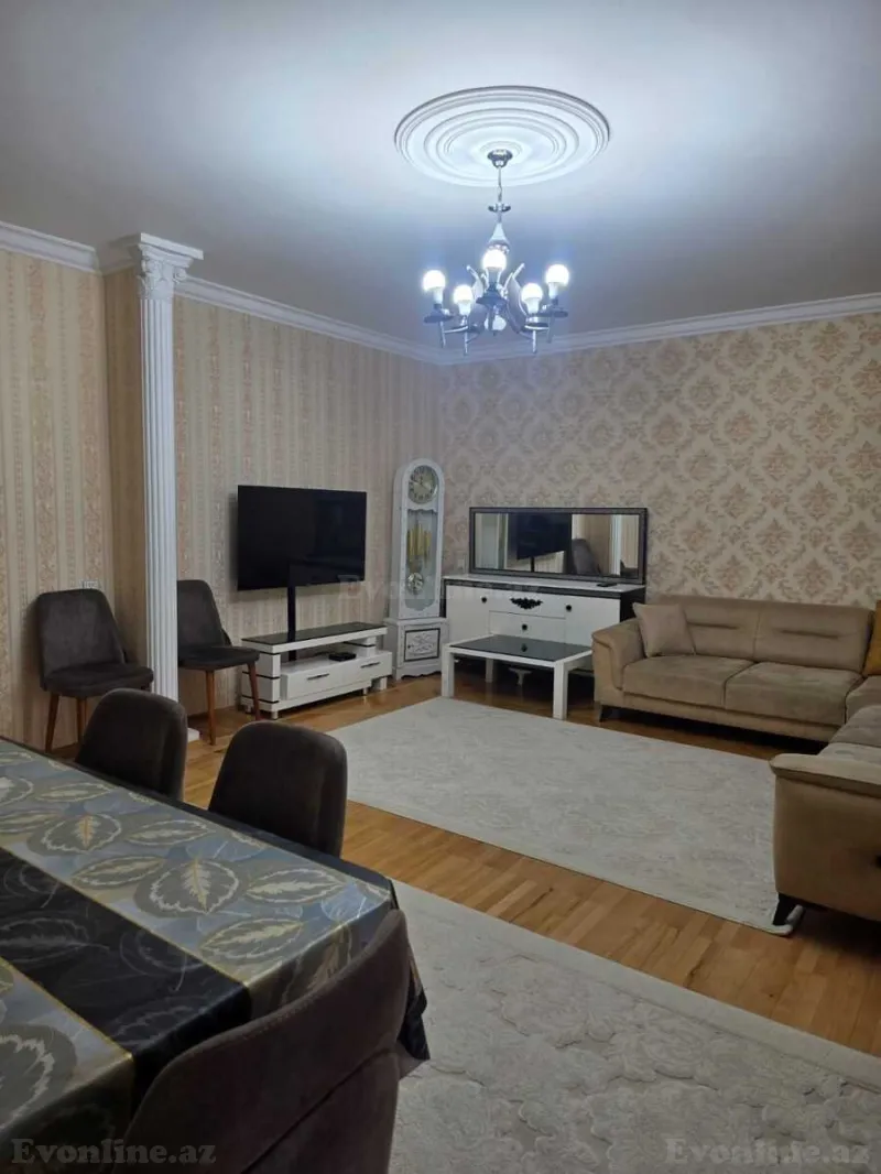 Satılır 4 otaqlı Mənzil Köhnə tikili 135 m² 6-cı mikrorayon - şəkil 3