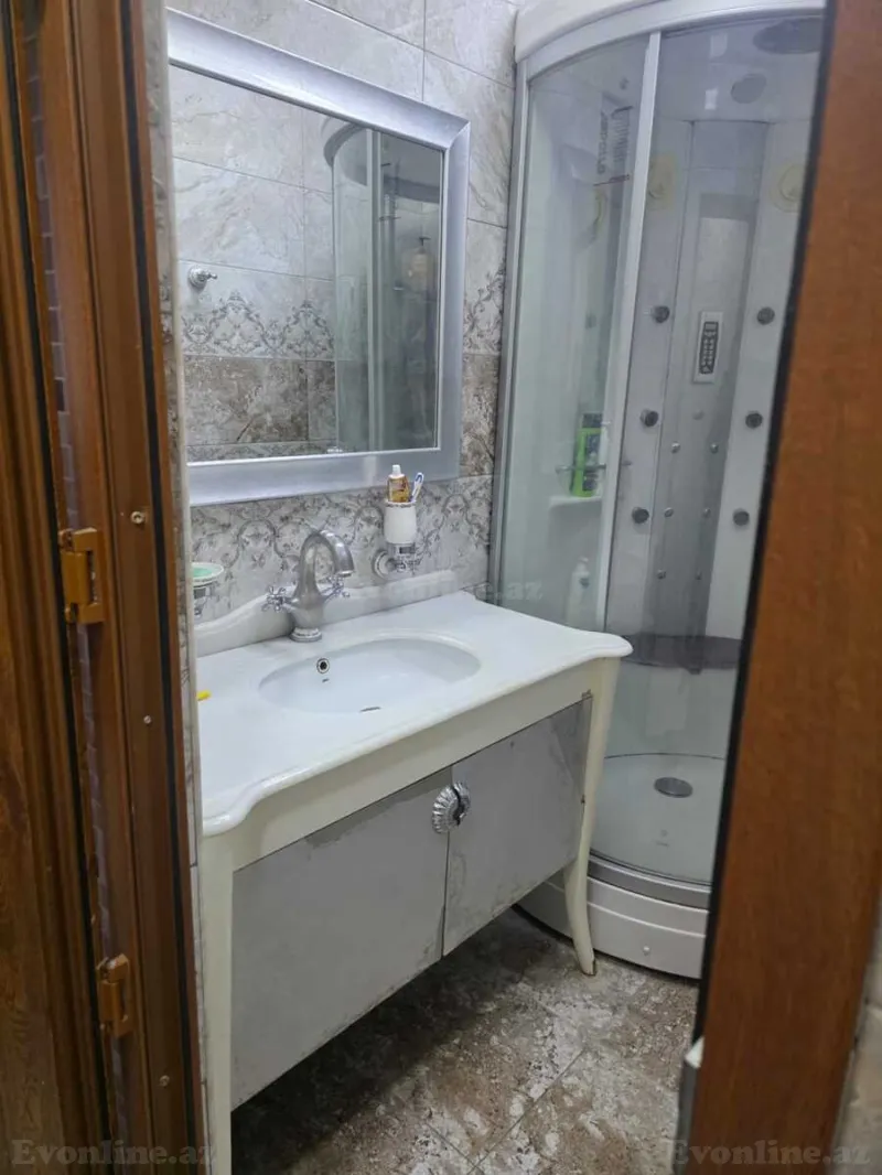 Satılır 4 otaqlı Mənzil Köhnə tikili 135 m² 6-cı mikrorayon - şəkil 6