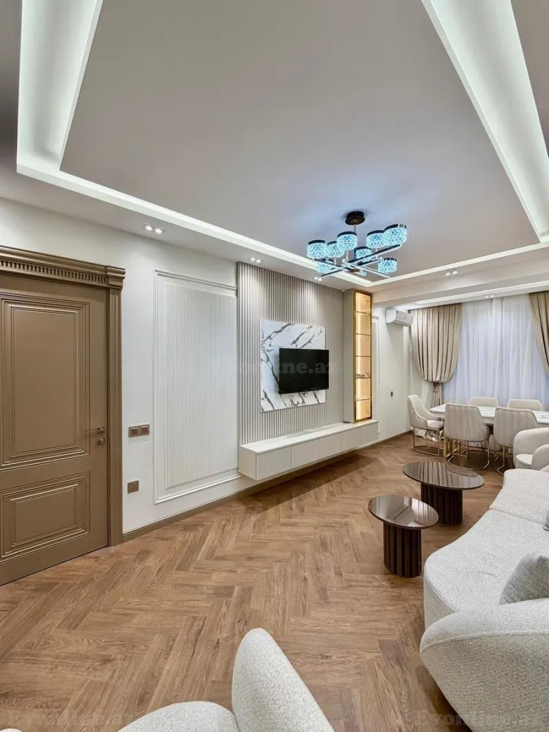 Kirayə verilir 4 otaqlı Mənzil Yeni tikili 130 m² Neftçilər m. - şəkil 4