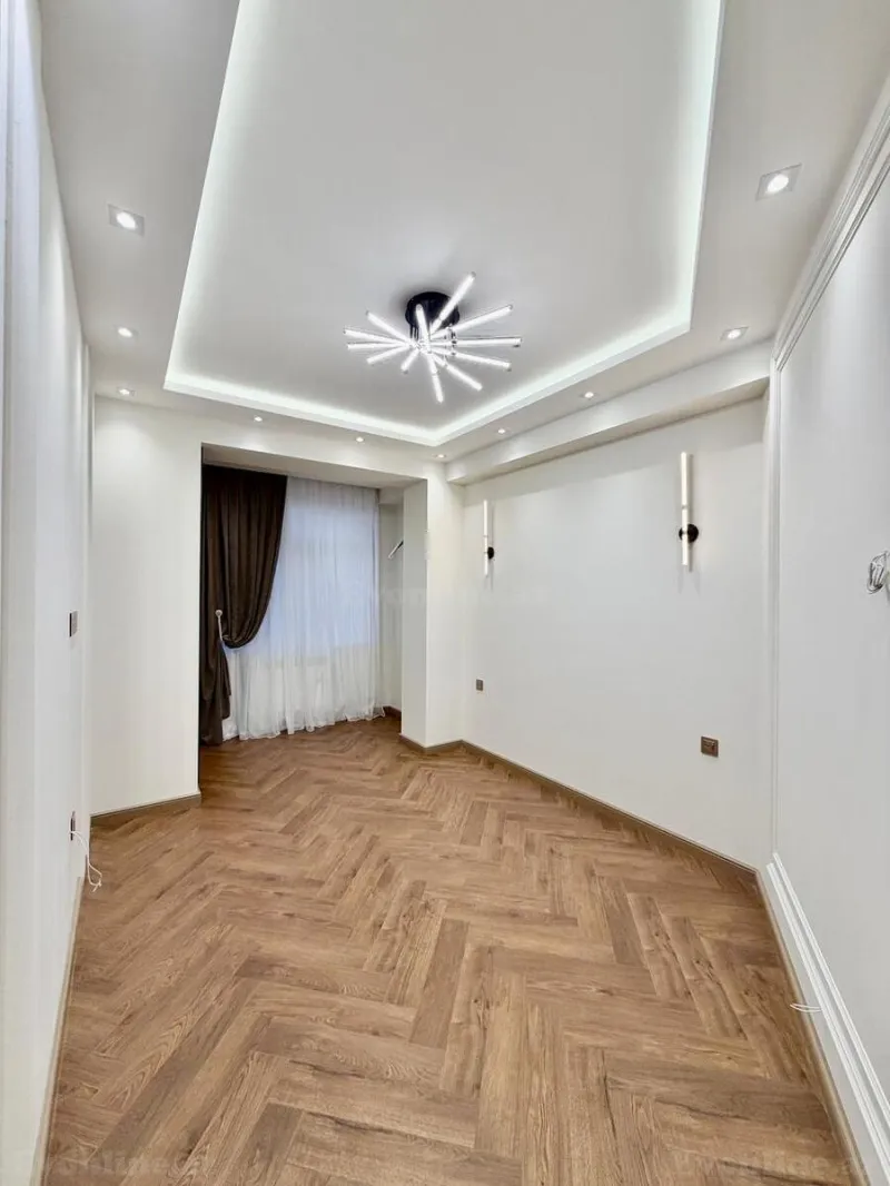 Kirayə verilir 4 otaqlı Mənzil Yeni tikili 130 m² Neftçilər m. - şəkil 12