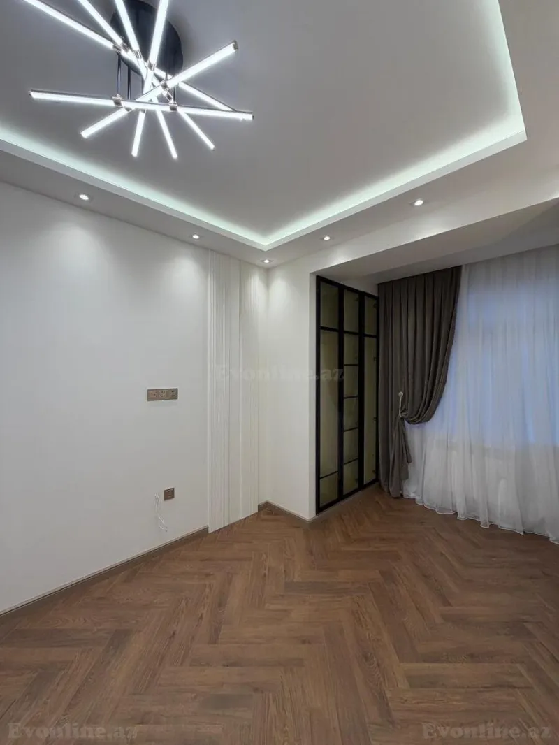 Kirayə verilir 4 otaqlı Mənzil Yeni tikili 130 m² Neftçilər m. - şəkil 13