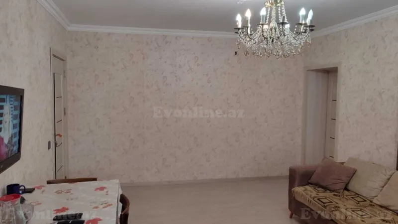 Satılır 4 otaqlı Mənzil Köhnə tikili 105 m² Neftçilər m. - şəkil 8