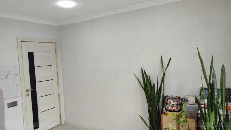 Satılır 4 otaqlı Mənzil Köhnə tikili 105 m² Neftçilər m. - şəkil 14
