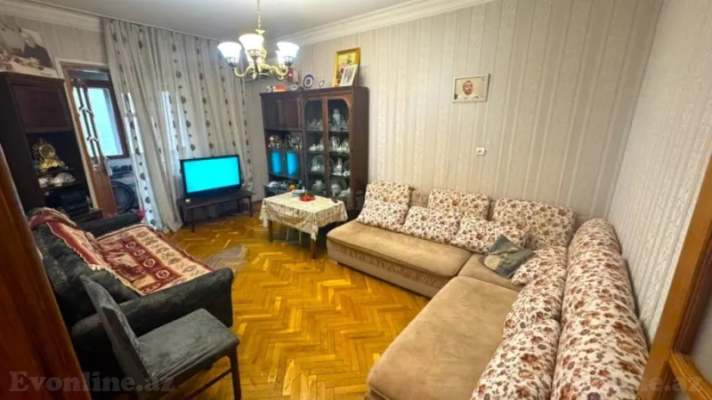 Satılır 3 otaqlı Mənzil Köhnə tikili 90 m² Nərimanov r. - şəkil 2