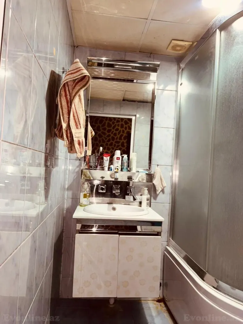 Satılır 2 otaqlı Mənzil Köhnə tikili 60 m² Suraxanı r. - şəkil 6