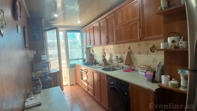 Satılır 3 otaqlı Mənzil Köhnə tikili 90 m² 28 May m. - şəkil 8