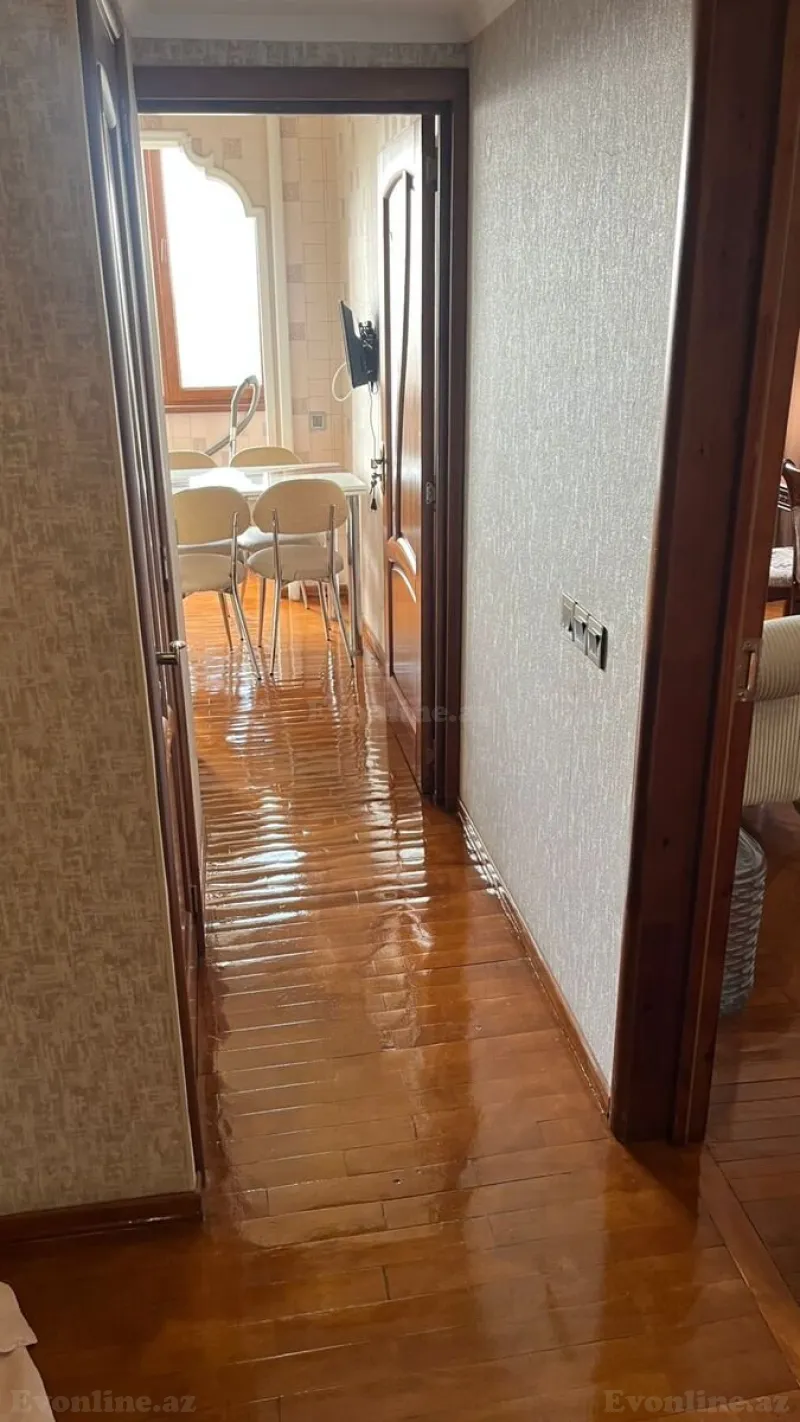 Kirayə verilir 2 otaqlı Mənzil Köhnə tikili 60 m² Həzi Aslanov m. - şəkil 4