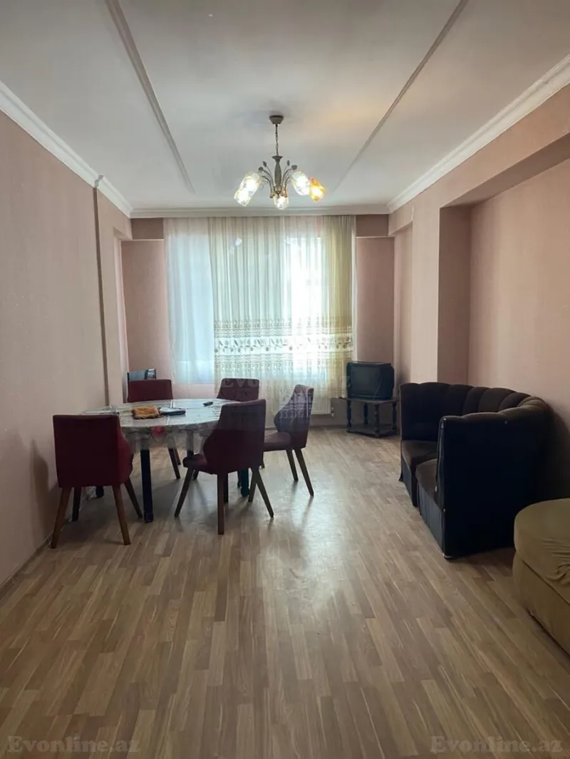 Kirayə verilir 4 otaqlı Mənzil Yeni tikili 150 m² Yeni Yasamal