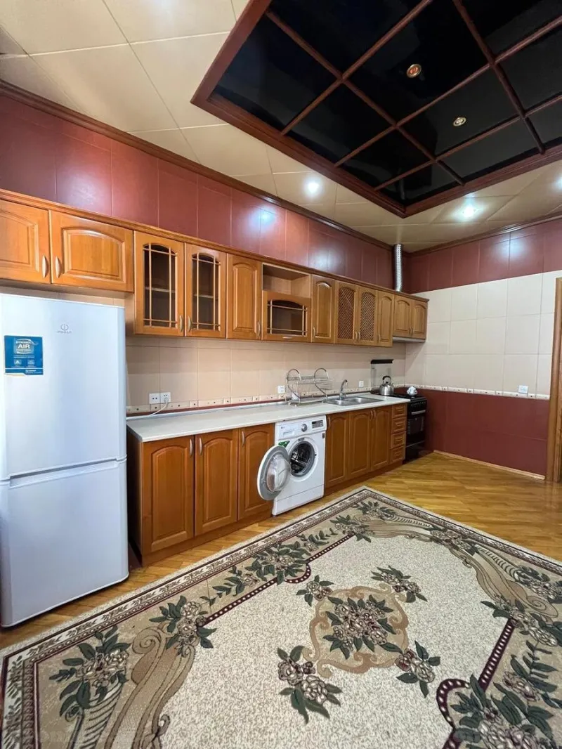 Kirayə verilir 3 otaqlı Mənzil Yeni tikili 145 m² 8 Noyabr m. - şəkil 23