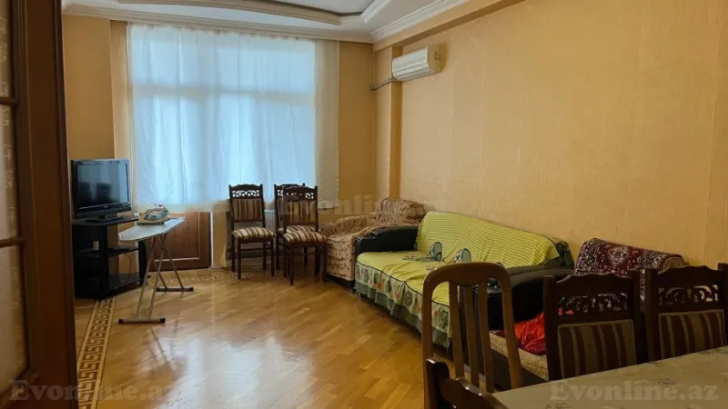 Kirayə verilir 3 otaqlı Mənzil Yeni tikili 115 m² 8 Noyabr m.