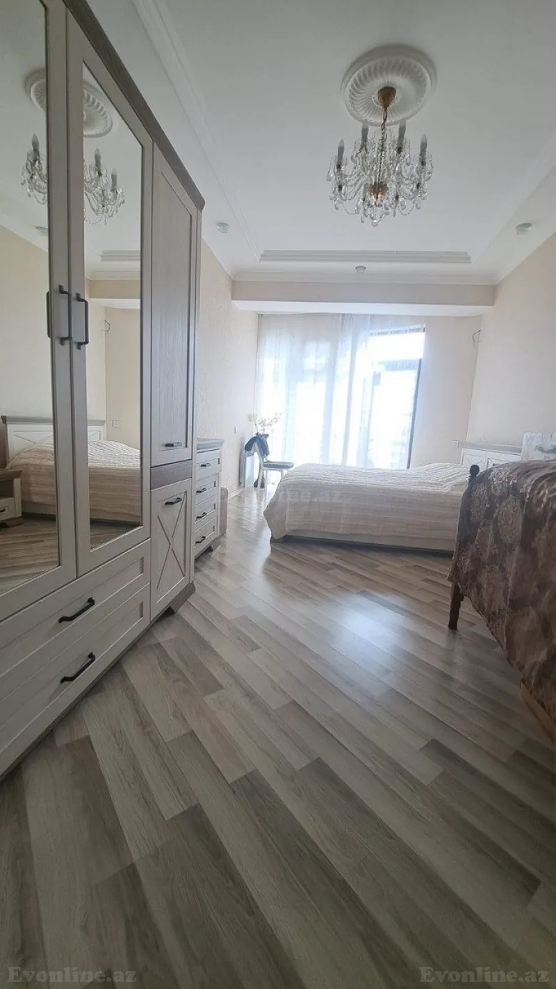 Satılır 3 otaqlı Mənzil Yeni tikili 132.2 m² 28 May m. - şəkil 5