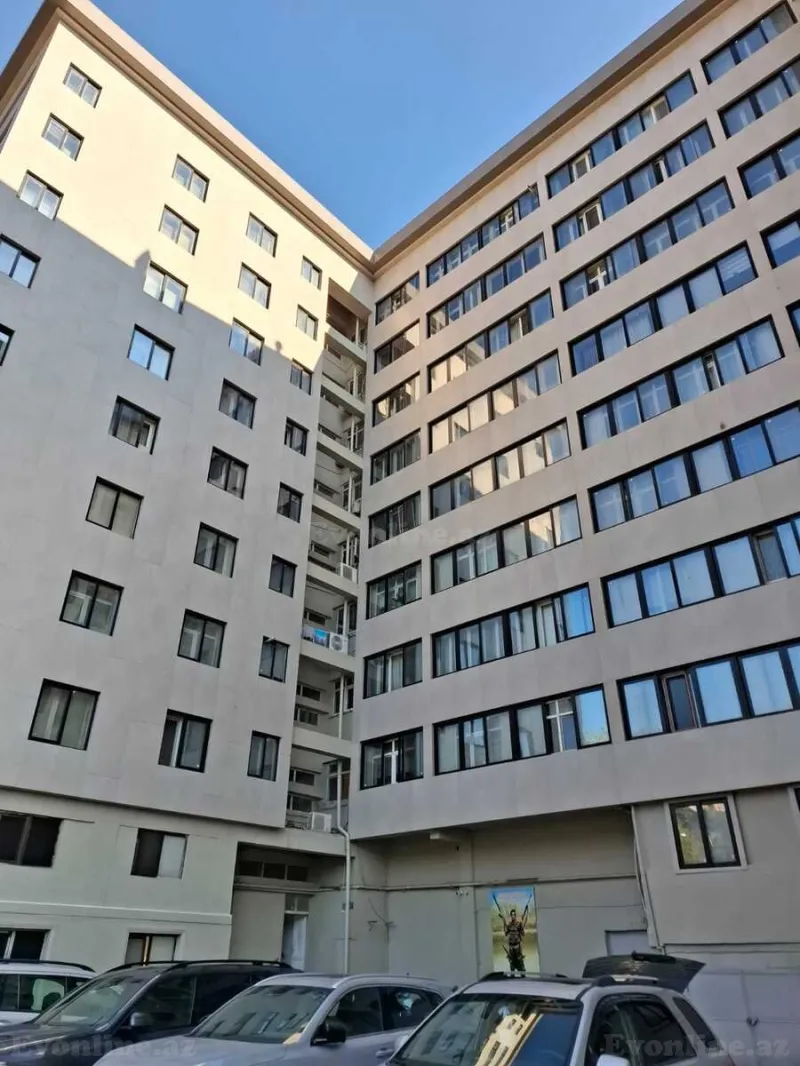 Satılır 2 otaqlı Mənzil Köhnə tikili 75 m² Xətai m.