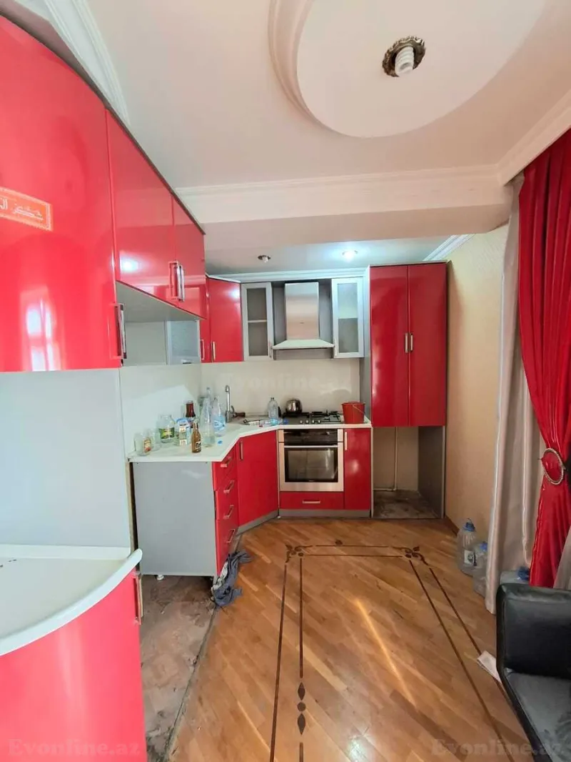 Satılır 2 otaqlı Mənzil Köhnə tikili 75 m² Xətai m. - şəkil 4