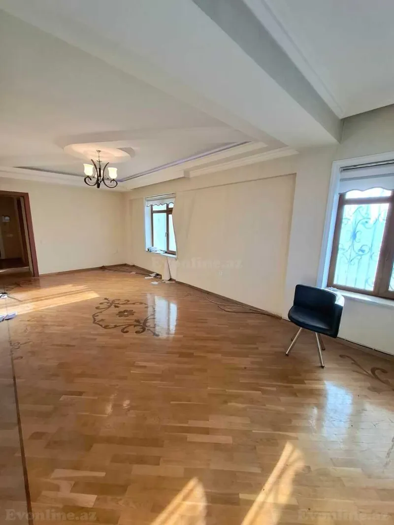 Satılır 2 otaqlı Mənzil Köhnə tikili 75 m² Xətai m. - şəkil 8