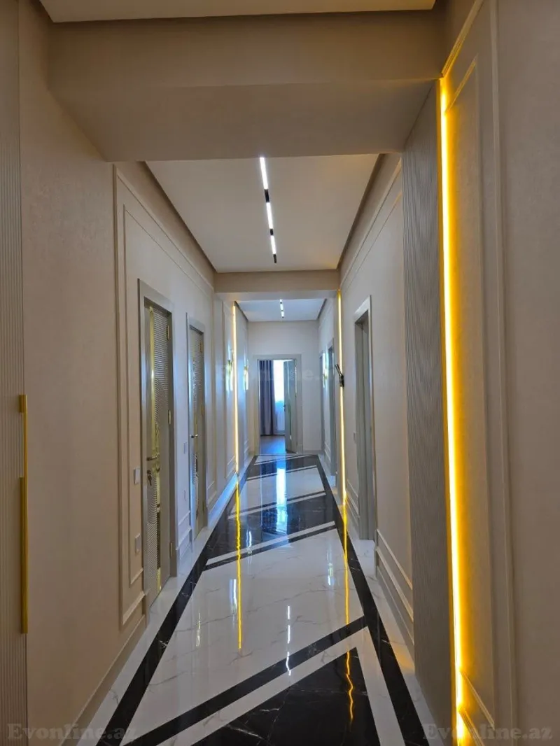 Satılır 3 otaqlı Mənzil Yeni tikili 120 m² İnşaatçılar m. - şəkil 4