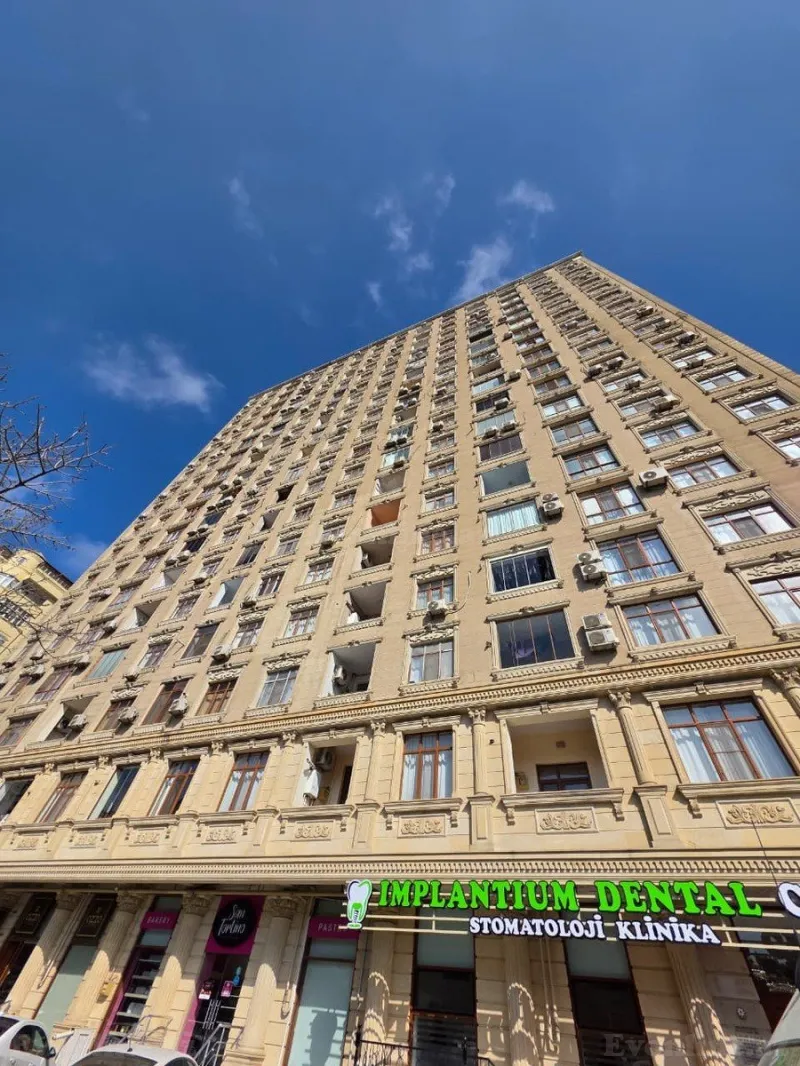 Satılır 3 otaqlı Mənzil Yeni tikili 120 m² İnşaatçılar m. - şəkil 17