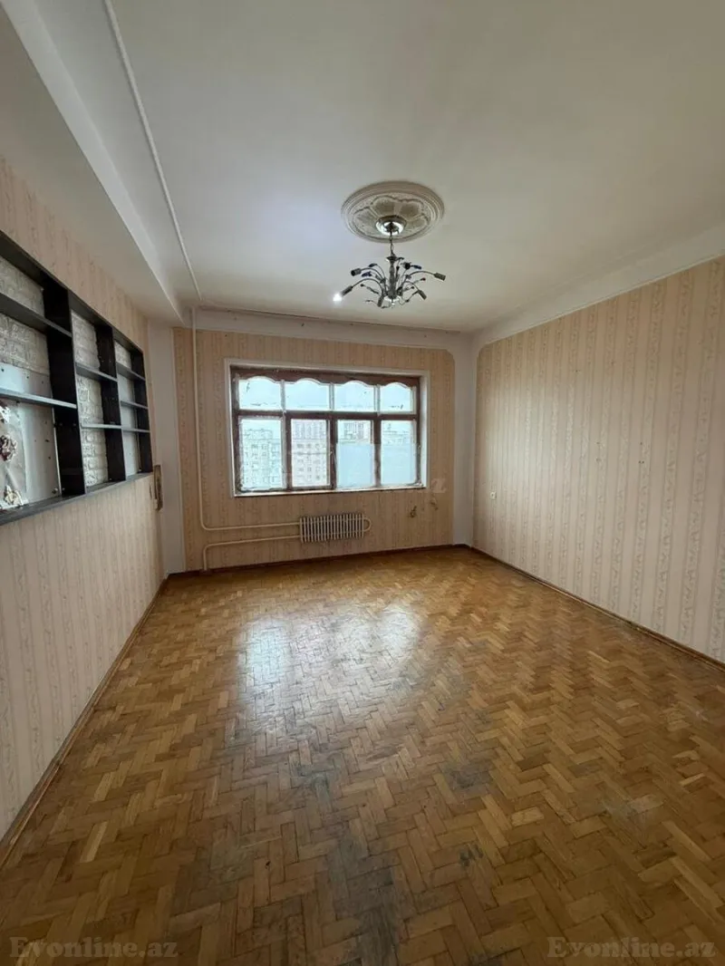 Satılır 4 otaqlı Mənzil Köhnə tikili 100 m² Xalqlar Dostluğu m. - şəkil 6