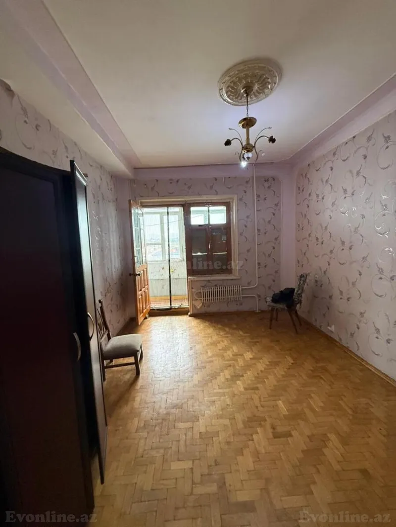 Satılır 4 otaqlı Mənzil Köhnə tikili 100 m² Xalqlar Dostluğu m. - şəkil 8