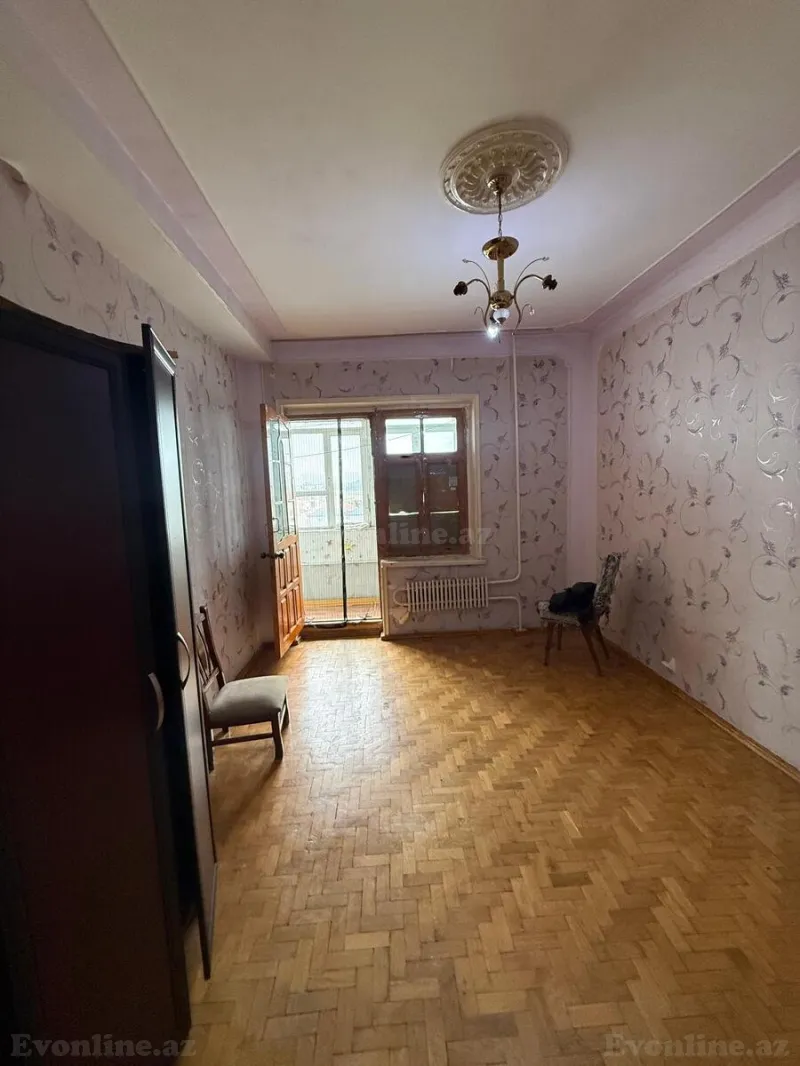 Satılır 4 otaqlı Mənzil Köhnə tikili 100 m² Xalqlar Dostluğu m. - şəkil 18