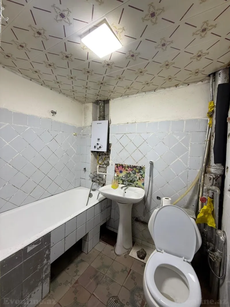 Satılır 4 otaqlı Mənzil Köhnə tikili 100 m² Xalqlar Dostluğu m. - şəkil 24